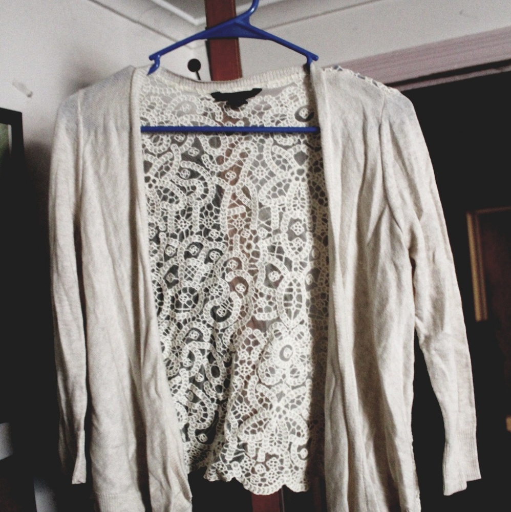Lace AE Light Cardigan